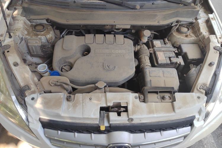 Used CHANGAN CS35 2016 1.6L Manual Luxury Model China IV Standard Engine Bay