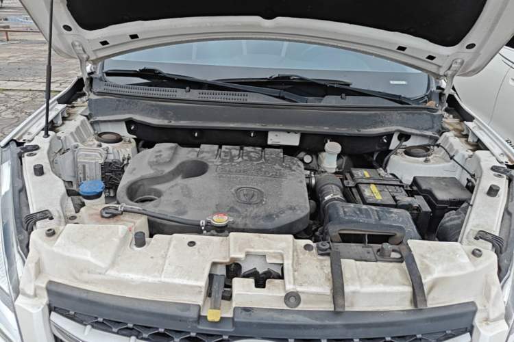 Used CHANGAN CS35 2016 1.6L Automatic Luxury Model China V Standard Engine Bay