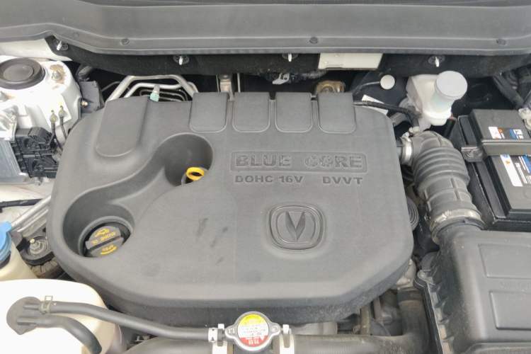 Used CHANGAN CS35 2016 1.6L Automatic Luxury Model China IV Standard Engine Bay