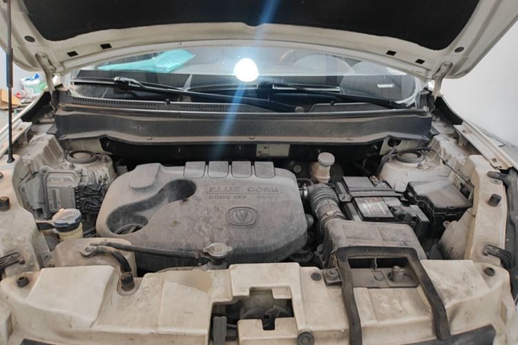 Used CHANGAN CS35 2016 1.6L Automatic Luxury Model China IV Standard Engine Bay