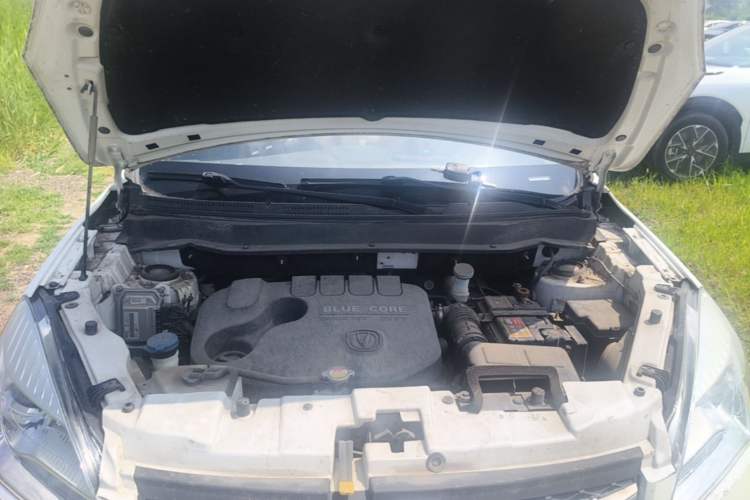 Used CHANGAN CS35 2016 1.6L Manual Luxury Model China V Standard Engine Bay
