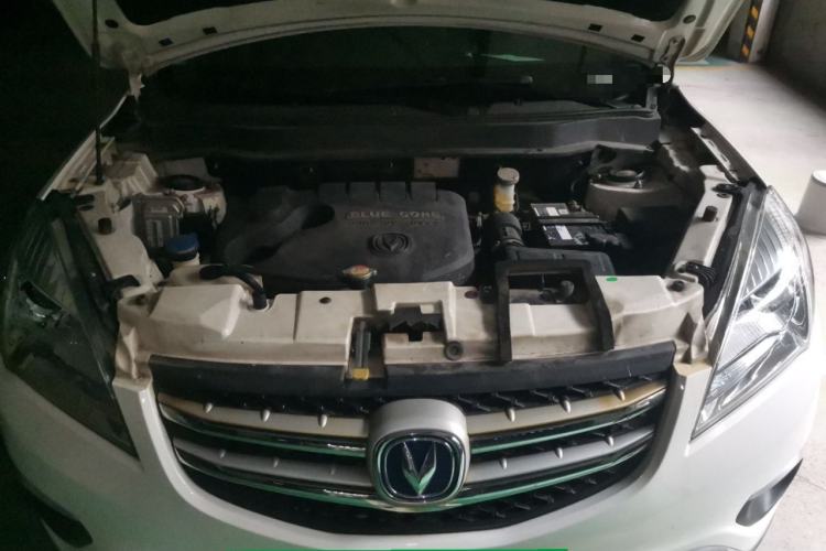 Used CHANGAN CS35 2016 1.6L Manual Luxury Model China IV Standard Engine Bay