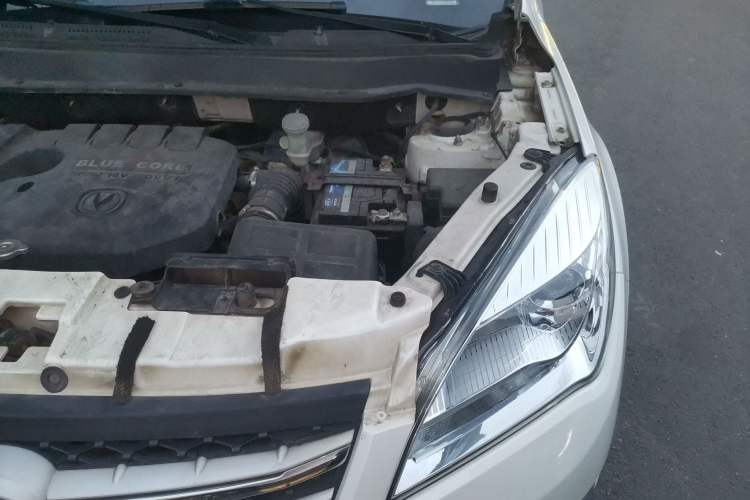 Used CHANGAN CS35 2016 1.6L Manual Luxury Model China V Standard Engine Bay Left