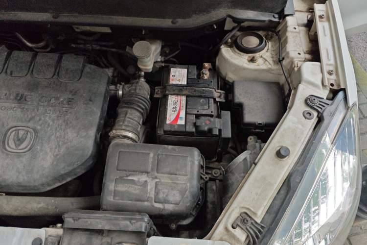 Used CHANGAN CS35 2016 1.6L Manual Luxury Model China IV Standard Engine Bay Left