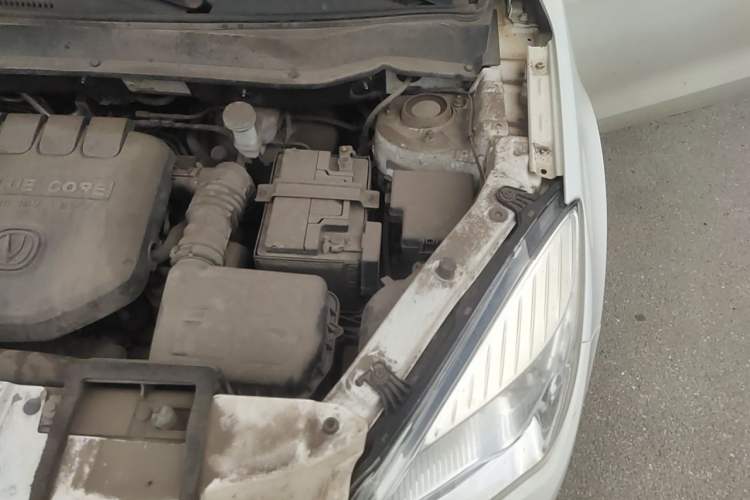 Used CHANGAN CS35 2016 1.6L Manual Luxury Model China V Standard Engine Bay Left