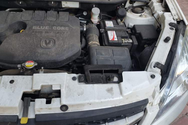 Used CHANGAN CS35 2016 1.6L Manual Luxury Model China V Standard Engine Bay Left