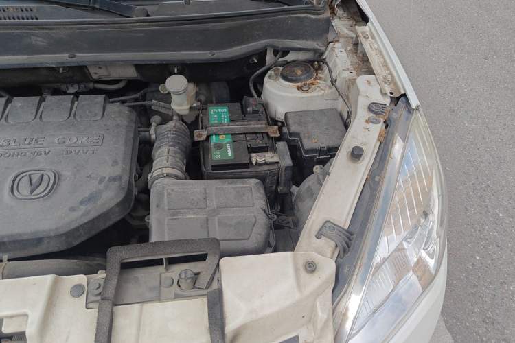 Used CHANGAN CS35 2016 1.6L Automatic Luxury Model China V Standard Engine Bay Left