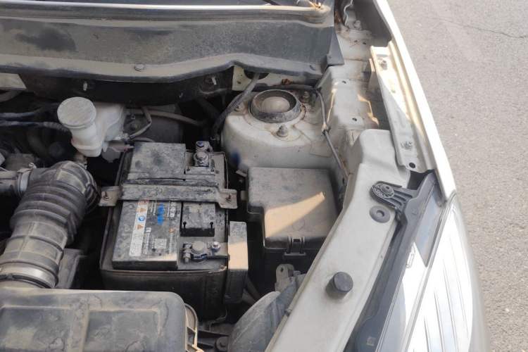 Used CHANGAN CS35 2016 1.6L Manual Luxury Model China V Standard Engine Bay Left