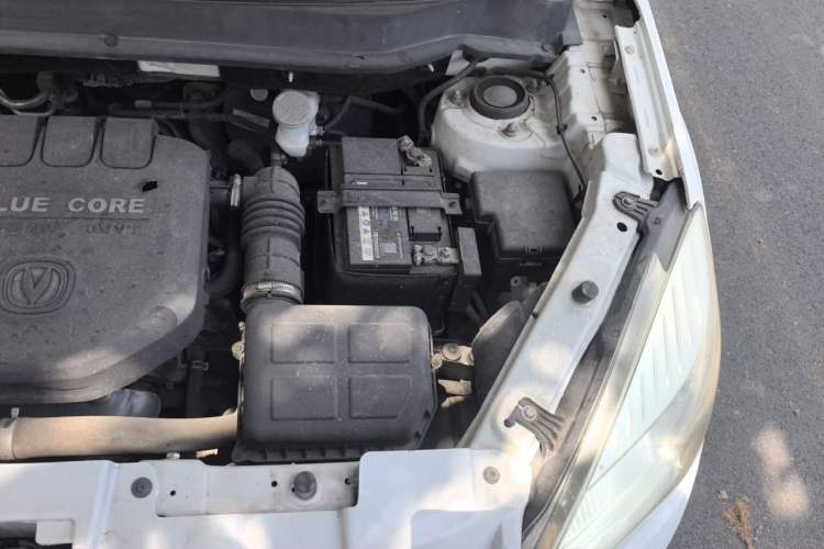 Used CHANGAN CS35 2016 1.6L Manual Luxury Model China IV Standard Engine Bay Left