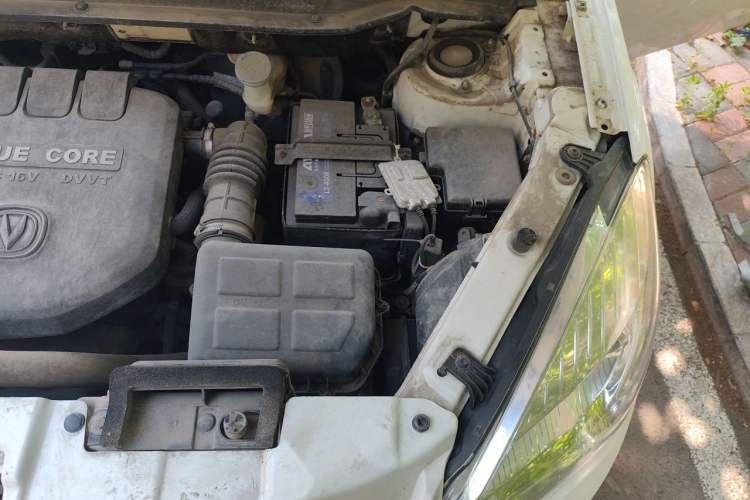 Used CHANGAN CS35 2016 1.6L Automatic Luxury Model China V Standard Engine Bay Left