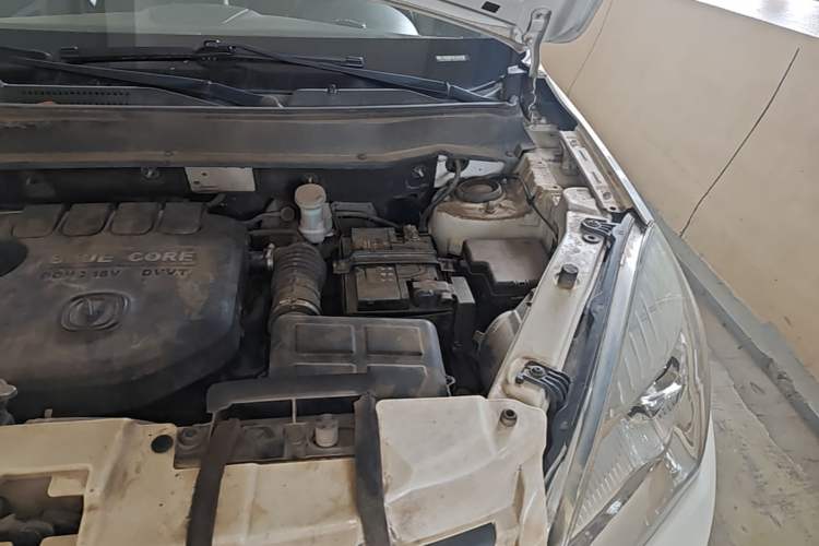 Used CHANGAN CS35 2016 1.6L Manual Luxury Model China IV Standard Engine Bay Left