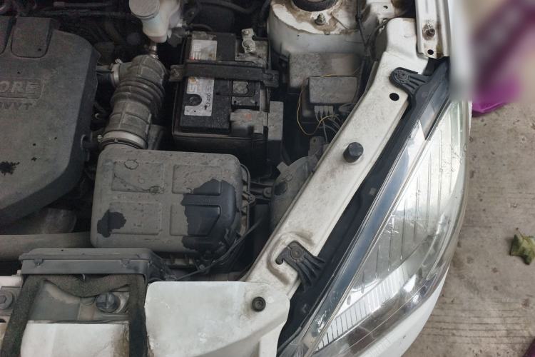 Used CHANGAN CS35 2016 1.6L Manual Luxury Model China IV Standard Engine Bay Left