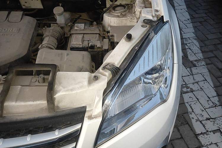 Used CHANGAN CS35 2016 1.6L Manual Luxury Model China V Standard Engine Bay Left