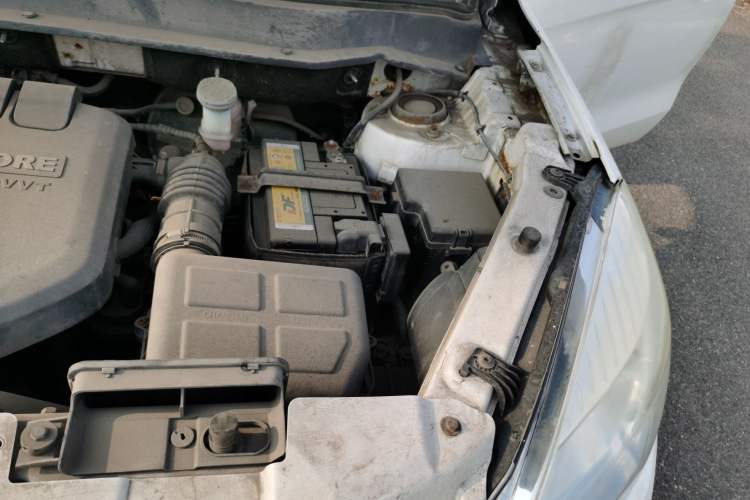 Used CHANGAN CS35 2016 1.6L Manual Luxury Model China V Standard Engine Bay Left