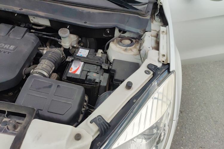 Used CHANGAN CS35 2016 1.6L Automatic Luxury Model China V Standard Engine Bay Left