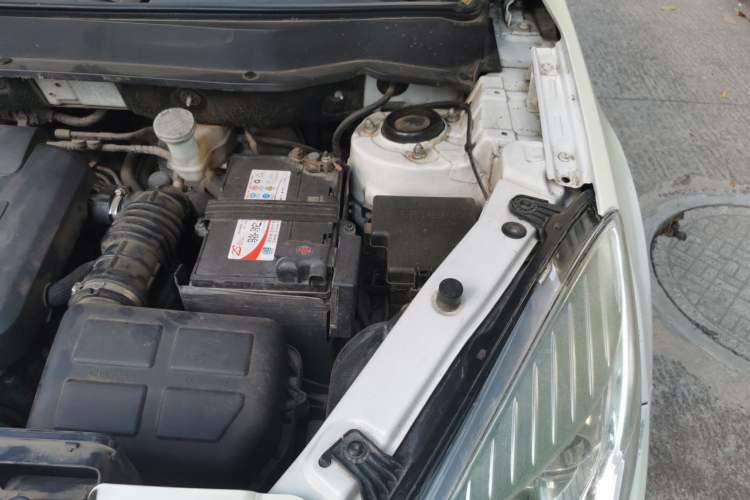 Used CHANGAN CS35 2016 1.6L Manual Luxury Model China IV Standard Engine Bay Left