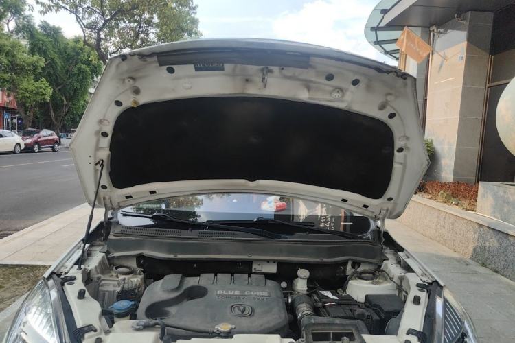 Used CHANGAN CS35 2016 1.6L Manual Luxury Model China V Standard Engine Bay