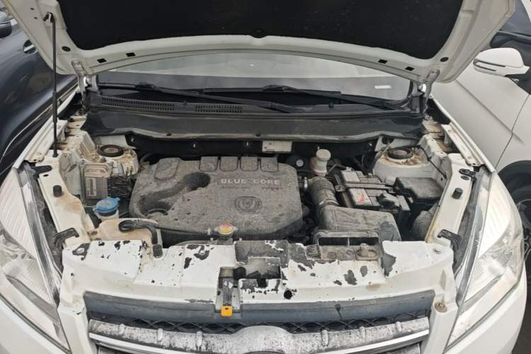 Used CHANGAN CS35 2016 1.6L Manual Luxury Model China V Standard Engine Bay