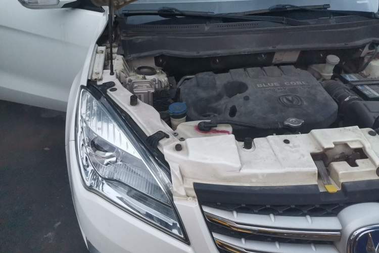Used CHANGAN CS35 2016 1.6L Manual Luxury Model China V Standard Engine Bay Right