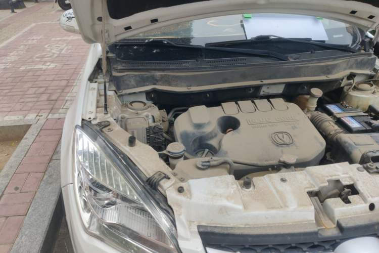 Used CHANGAN CS35 2016 1.6L Automatic Luxury Model China IV Standard Engine Bay Right