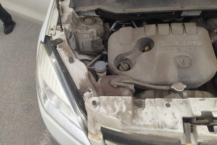 Used CHANGAN CS35 2016 1.6L Manual Luxury Model China V Standard Engine Bay Right