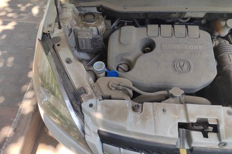 Used CHANGAN CS35 2016 1.6L Manual Luxury Model China IV Standard Engine Bay Right
