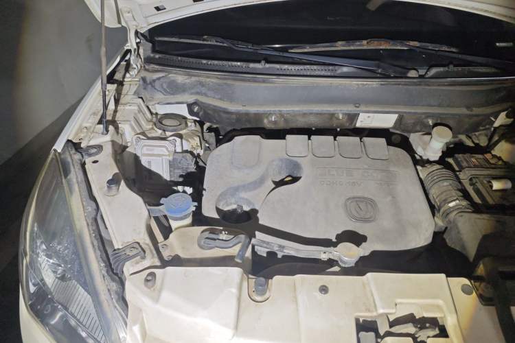 Used CHANGAN CS35 2016 1.6L Automatic Luxury Model China V Standard Engine Bay Right
