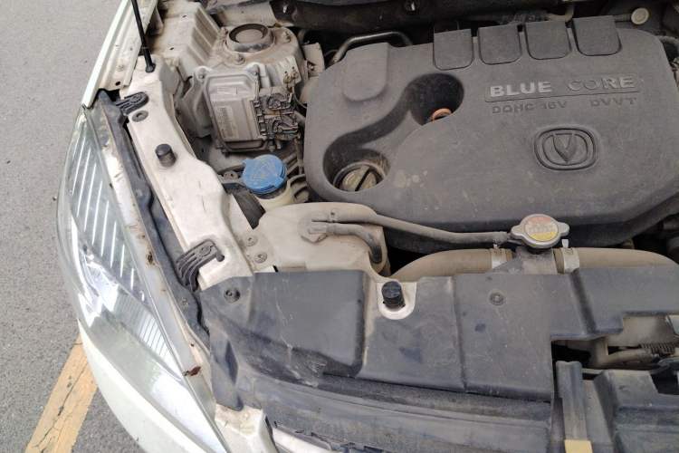 Used CHANGAN CS35 2016 1.6L Manual Luxury Model China V Standard Engine Bay Right