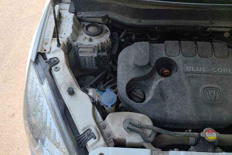 Used CHANGAN CS35 2016 1.6L Automatic Luxury Model China V Standard Engine Bay Right