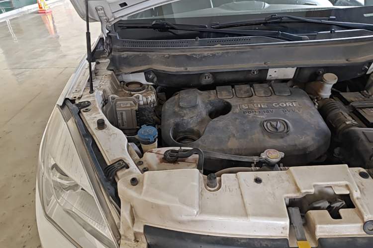 Used CHANGAN CS35 2016 1.6L Manual Luxury Model China IV Standard Engine Bay Right
