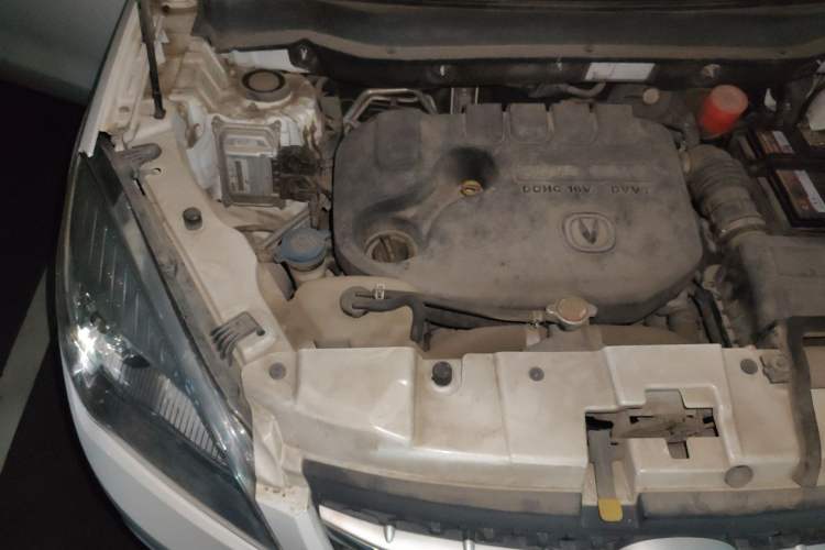 Used CHANGAN CS35 2016 1.6L Automatic Luxury Model China IV Standard Engine Bay Right
