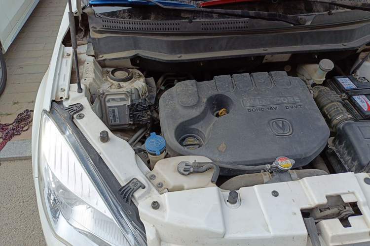 Used CHANGAN CS35 2016 1.6L Automatic Luxury Model China V Standard Engine Bay Right
