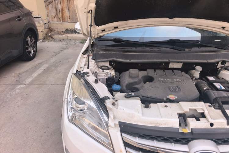 Used CHANGAN CS35 2016 1.6L Automatic Luxury Model China V Standard Engine Bay Right