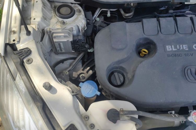 Used CHANGAN CS35 2016 1.6L Manual Luxury Model China V Standard Engine Bay Right