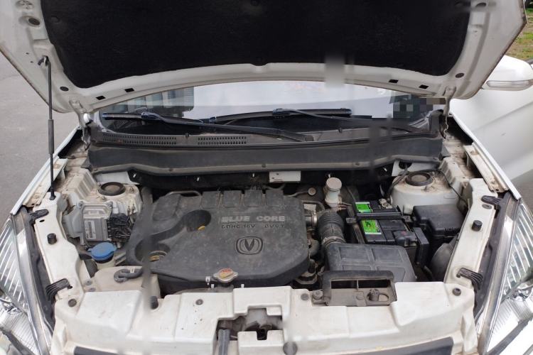 Used CHANGAN CS35 2016 1.6L Automatic Luxury Model China IV Standard Engine Bay