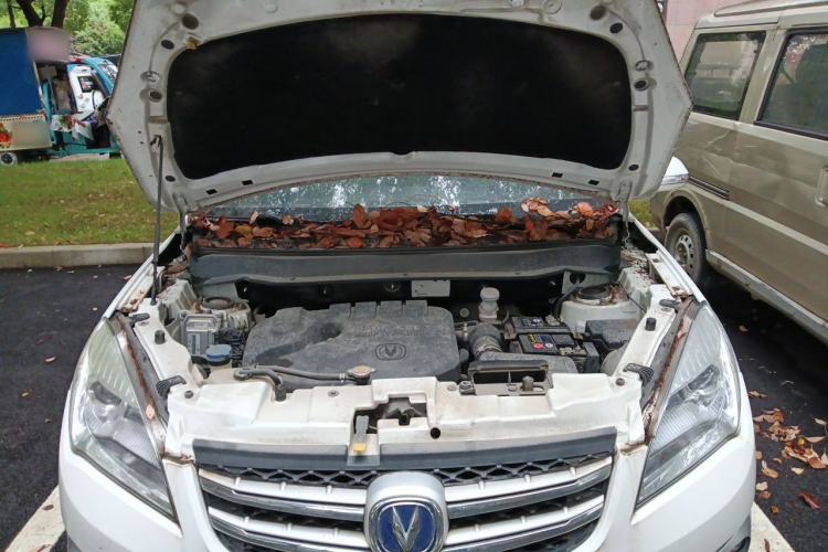 Used CHANGAN CS35 2016 1.6L Manual Luxury Model China IV Standard Engine Bay