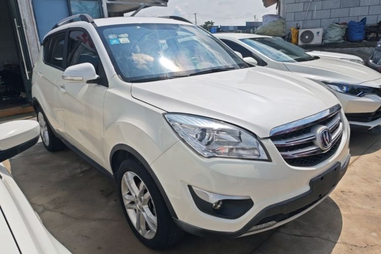 Used CHANGAN CS35 2016 1.6L Automatic Luxury Model China IV Standard Exterior 1