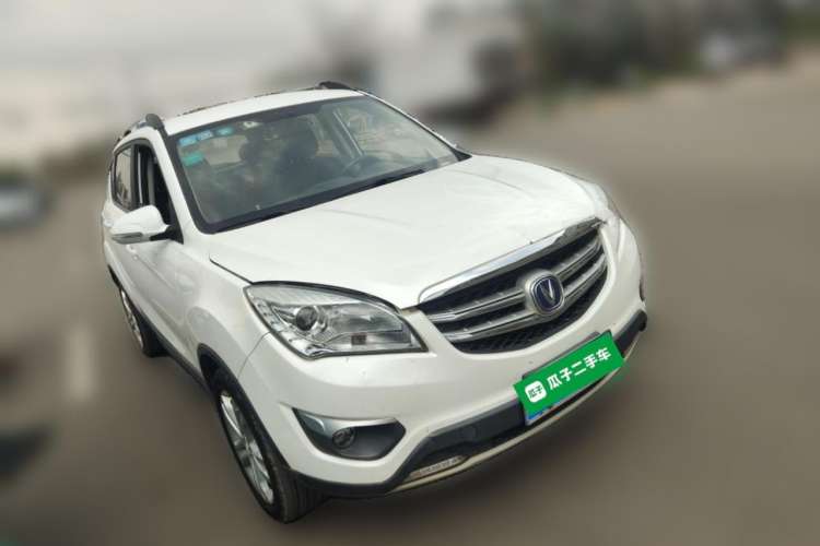 Used CHANGAN CS35 2016 1.6L Manual Luxury Model China IV Standard Exterior 2