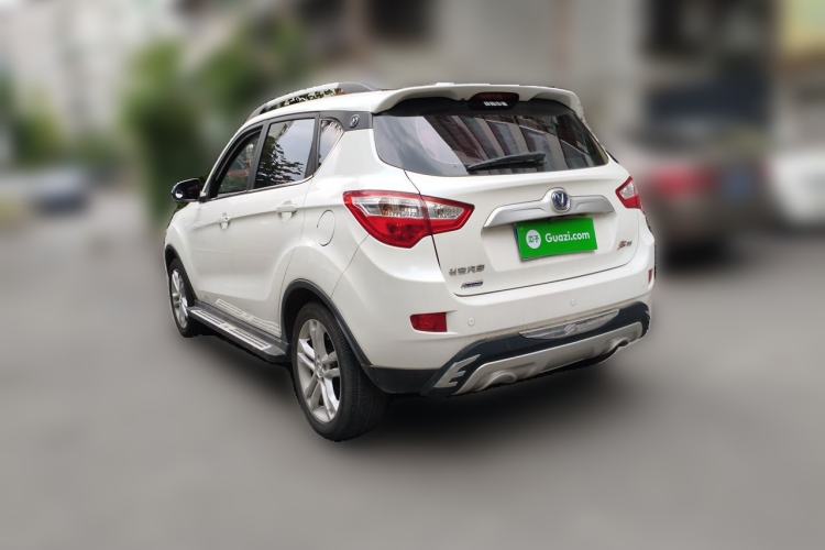 Used CHANGAN CS35 2016 1.6L Automatic Luxury Model China IV Standard Exterior 3