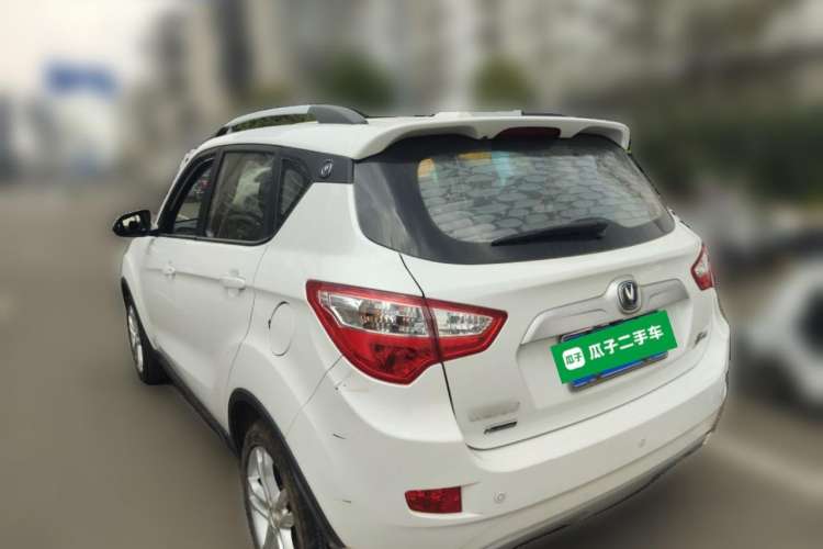 Used CHANGAN CS35 2016 1.6L Manual Luxury Model China IV Standard Exterior 3
