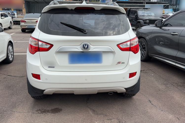 Used CHANGAN CS35 2016 1.6L Automatic Luxury Model China V Standard Exterior 4