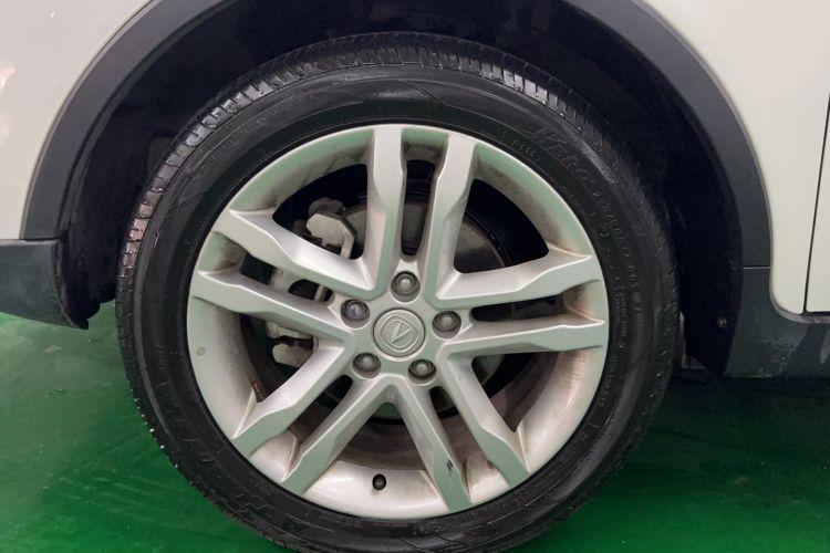 Used CHANGAN CS35 2016 1.6L Automatic Luxury Model China V Standard Exterior 4