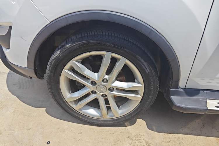 Used CHANGAN CS35 2016 1.6L Manual Luxury Model China V Standard Exterior 4