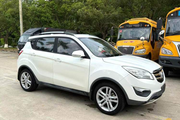 Used CHANGAN CS35 2016 1.6L Manual Luxury Model China V Standard Exterior 5