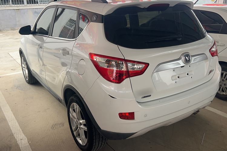 Used CHANGAN CS35 2016 1.6L Automatic Luxury Model China V Standard Exterior 5