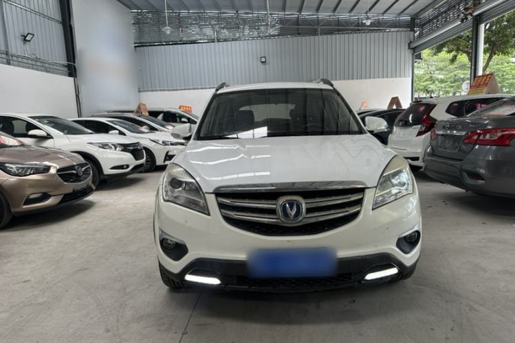 Used CHANGAN CS35 2016 1.6L Automatic Luxury Model China V Standard Exterior 5
