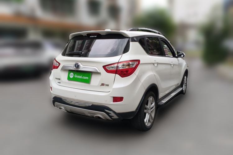 Used CHANGAN CS35 2016 1.6L Automatic Luxury Model China IV Standard Exterior 5
