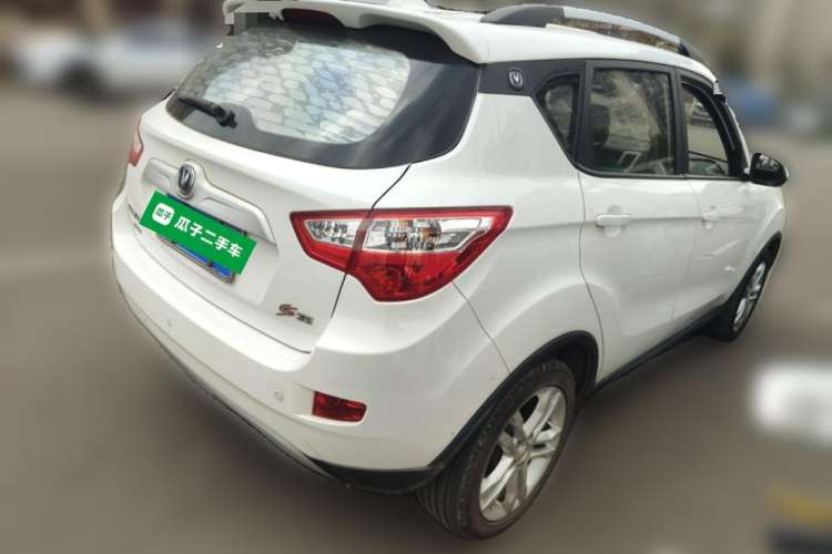 Used CHANGAN CS35 2016 1.6L Manual Luxury Model China IV Standard Exterior 5