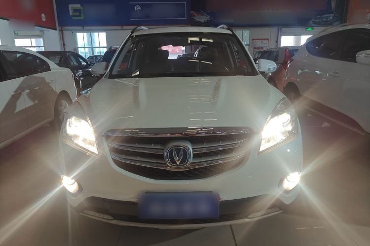 Used CHANGAN CS35 2016 1.6L Automatic Luxury Model China V Standard Front
