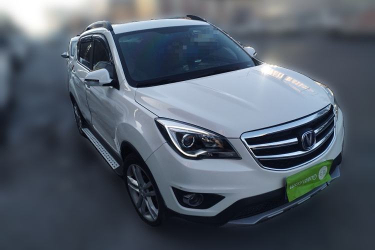 Used CHANGAN CS35 2016 1.6L Automatic Luxury Model China IV Standard Front Right 45 Deg